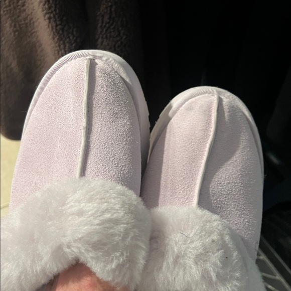 UGG Light Purple Mules - Picture 3 of 3